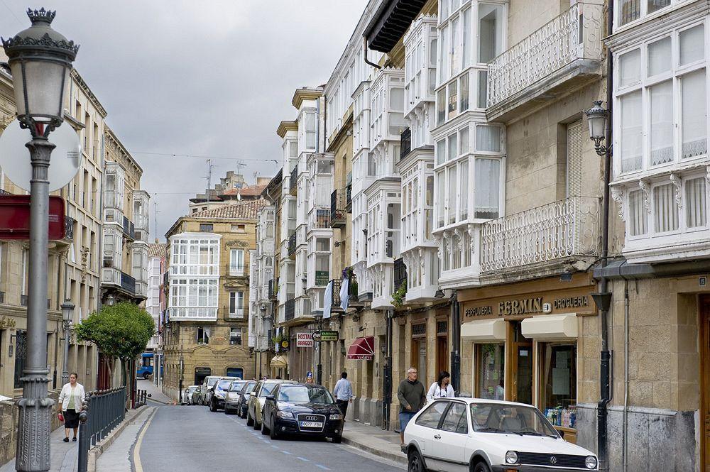 Apartamentos Turisticos Los Zapatos Morados Haro Zewnętrze zdjęcie