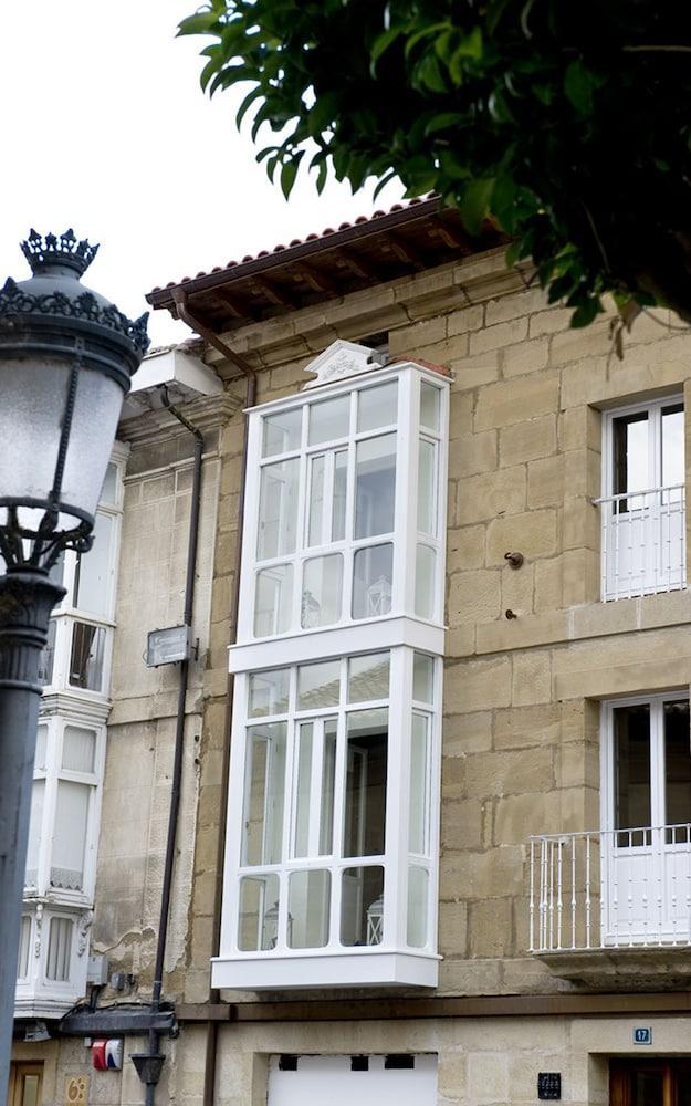 Apartamentos Turisticos Los Zapatos Morados Haro Zewnętrze zdjęcie